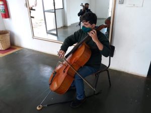 Com recursos do FIC, Orquestra de Violoncelos da Capital é oportunidade de aprendizado musical
