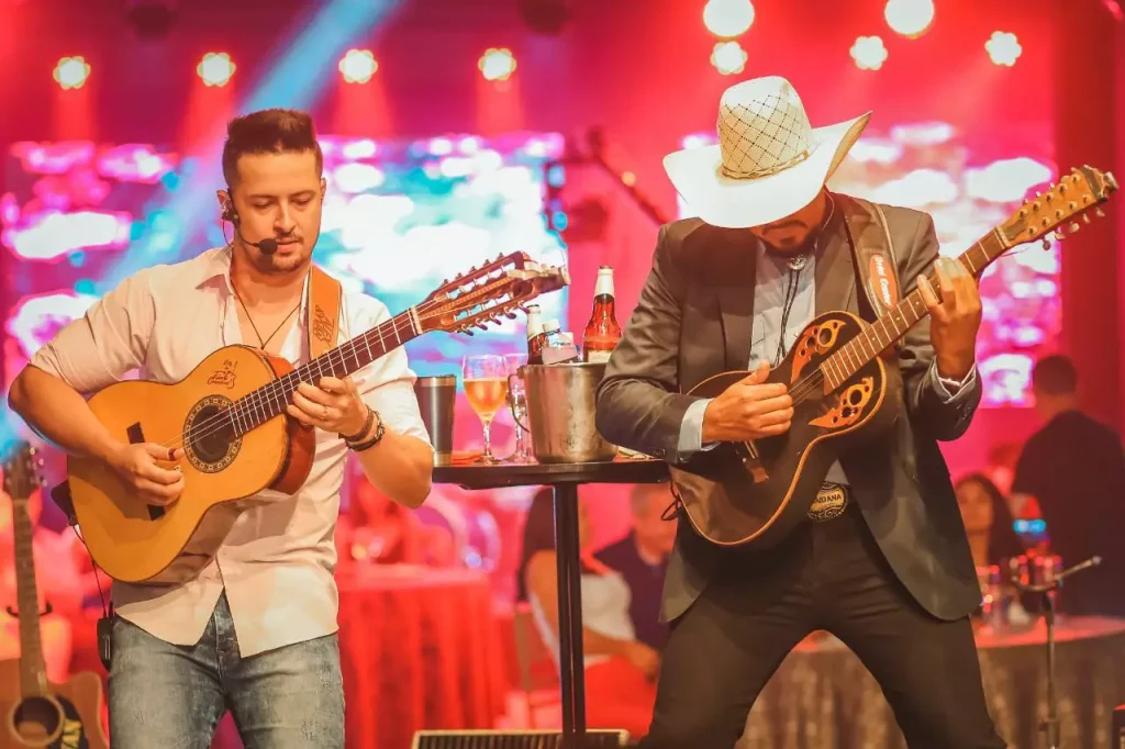 Cultura, sabores regionais e geração de renda; Governo do Estado apoia o Festival do Hambúrguer Cultura, sabores regionais e geração de renda; Governo do Estado apoia o Festival do Hambúrguer