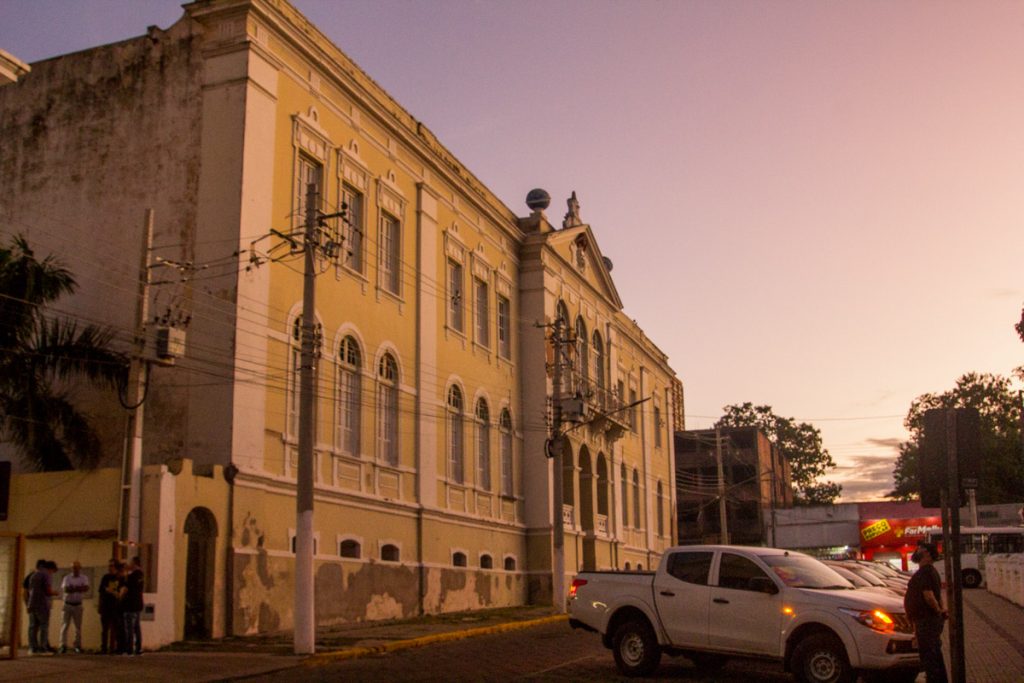 “Corumbá a pé” convida turistas e moradores a redescobrir a história da cidade caminhando pelas ruas