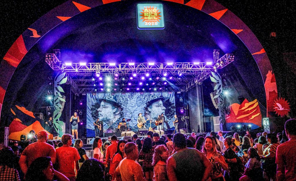 Guga Borba apresenta show A Máquina Temporal no Festival América do Sul