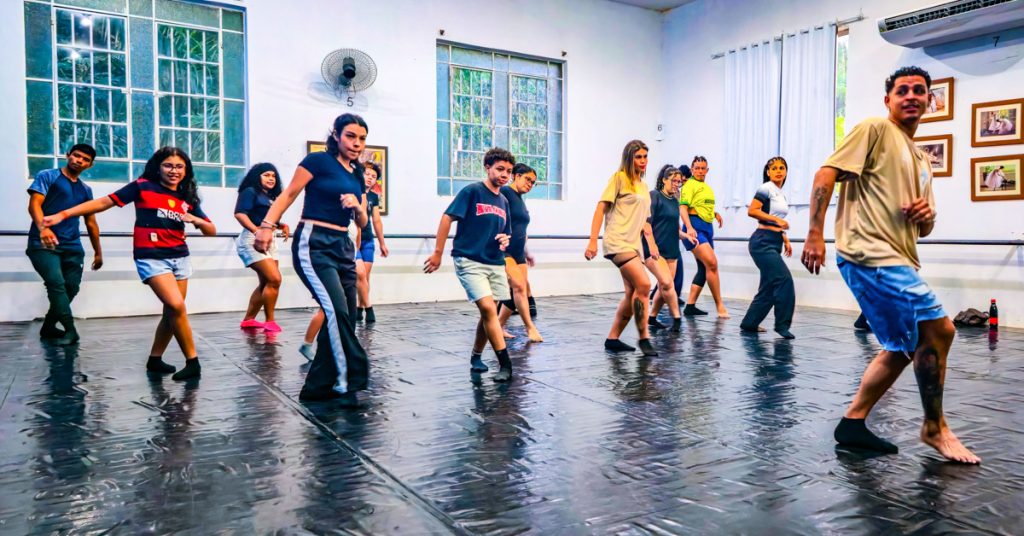 Dança urbana em pauta, oficina de “Passinho” movimenta Festival América do Sul 2025