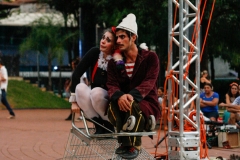 04-22-16 boca de cena - columpio - circo rebote9852