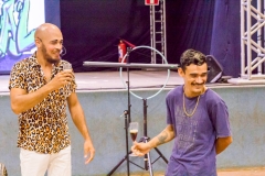 Circo-Le-Chapeau-O-incrivel-atirador-de-facas-112