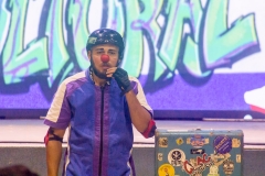 Circo-Le-Chapeau-O-incrivel-atirador-de-facas-123