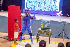 Circo-Le-Chapeau-O-incrivel-atirador-de-facas-141