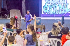 Circo-Le-Chapeau-O-incrivel-atirador-de-facas-149