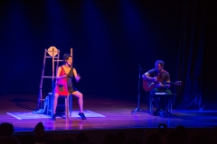 Espetaculo-Teatral-Aquele-Aquela-Menos-Ela-Liz-Natali-Soria-2497