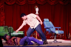 Espetaculo-Teatral-Tesoura-com-Teatral-Grupo-de-Risco-8928