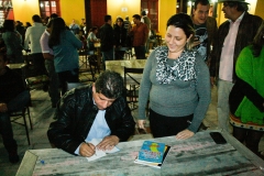 05-17-16 lançamento do livro estrelas liquidas - Athayde Nery - morada dos Bais - 1075