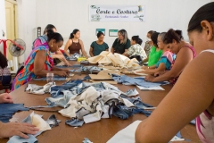 oficina-recriar-upcycling-em-jeans-luiz-gugliatto-fotos-Altair-Santos-7790