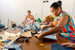 oficina-recriar-upcycling-em-jeans-luiz-gugliatto-fotos-Altair-Santos-7799