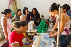 oficina-recriar-upcycling-em-jeans-luiz-gugliatto-fotos-Altair-Santos-7801