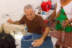 oficina-recriar-upcycling-em-jeans-luiz-gugliatto-fotos-Altair-Santos-7816