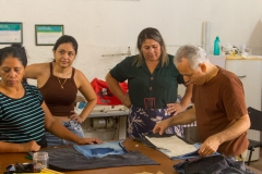 oficina-recriar-upcycling-em-jeans-luiz-gugliatto-fotos-Altair-Santos-7820