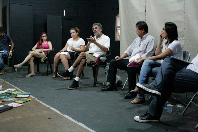 03-24-15 boca de cena - roda de conversa - organização da classe teatral no brasil - referencias e avanços - teatral grupo de risco - 8145.JPG